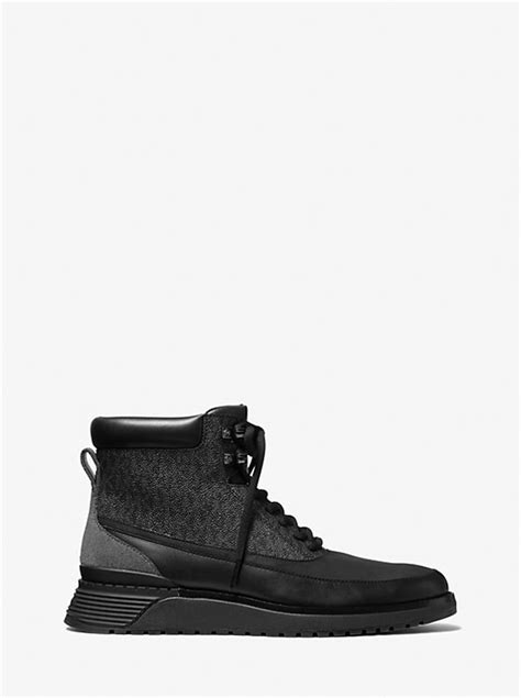 Wyatt Logo and Nubuck Boot 